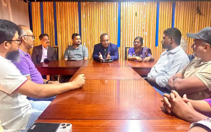 প্রধানমন্ত্রীর স্বাস্থ্য বিষয়ক বিশেষ সহকারীর প্রবাসী সাংবাদিকদের সঙ্গে সাক্ষাৎ. Channel i News - চ্যানেল আই নিউজ