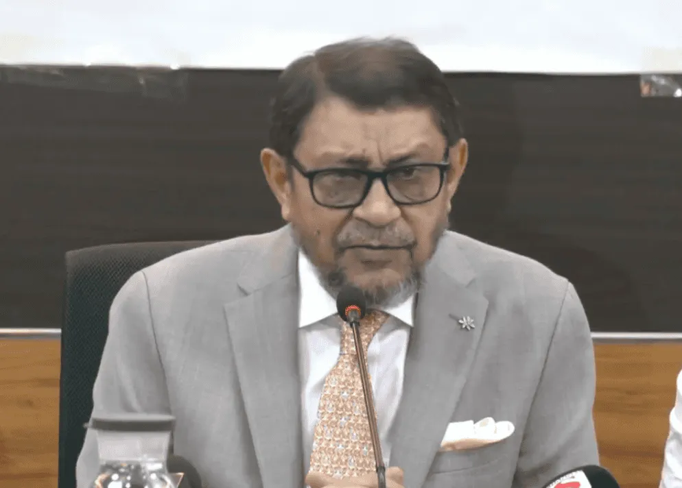 স্বাস্থ্যমন্ত্রী আদ্-দ্বীন হাসপাতালকে আরও ২ দিন সময় দেওয়ার ঘোষণা দেন. Channel i News - চ্যানেল আই নিউজ