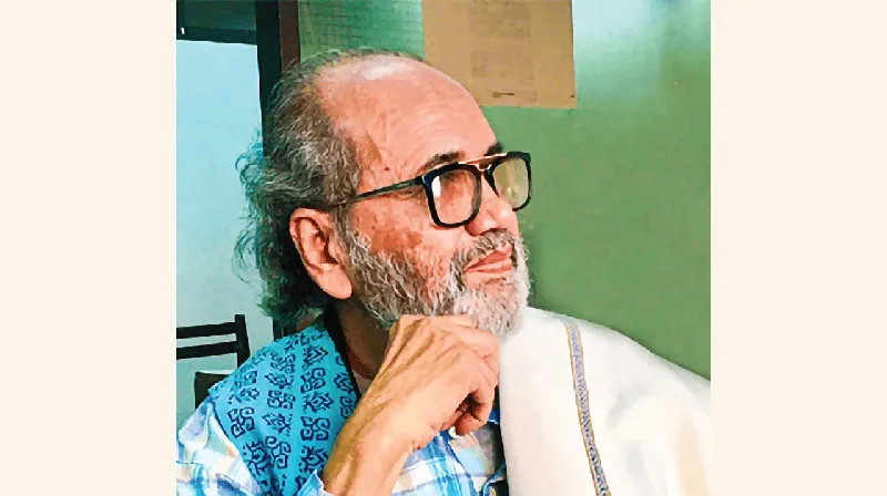 প্রয়াত কবি আল মুজাহিদীর ছবি, তিনি একুশে পদকপ্রাপ্ত একজন বিশিষ্ট কবি।. Channel i News - চ্যানেল আই নিউজ
