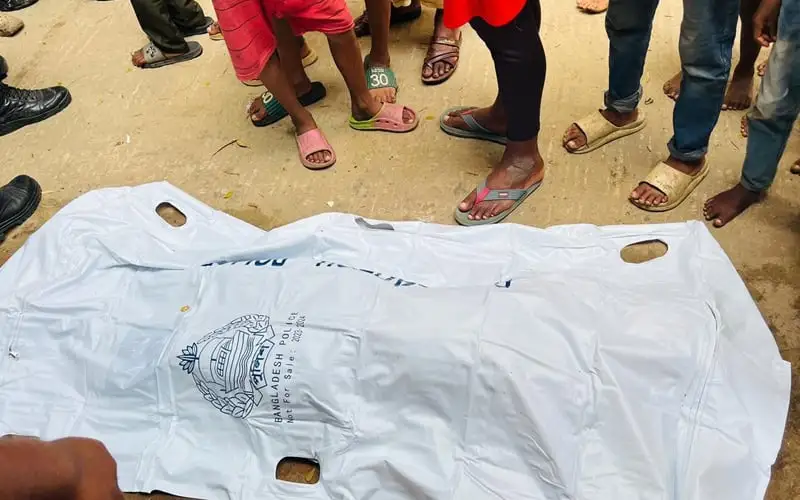নিহত পর্যটকের মরদেহ কক্সবাজারে উদ্ধার, আশেপাশে অনেক মানুষ জড়ো।. Channel i News - চ্যানেল আই নিউজ