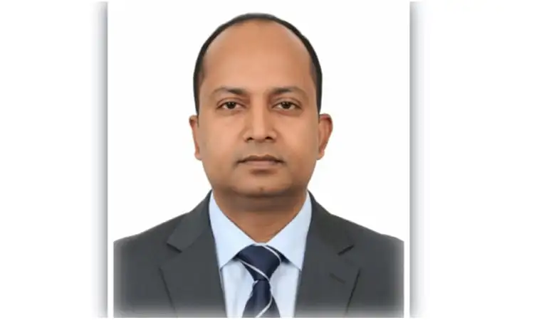 মাগুরা জেলা প্রশাসকের ছবি, গুরুতর অসুস্থ, ঢাকায় হেলিকপ্টারে পাঠানো. Channel i News - চ্যানেল আই নিউজ