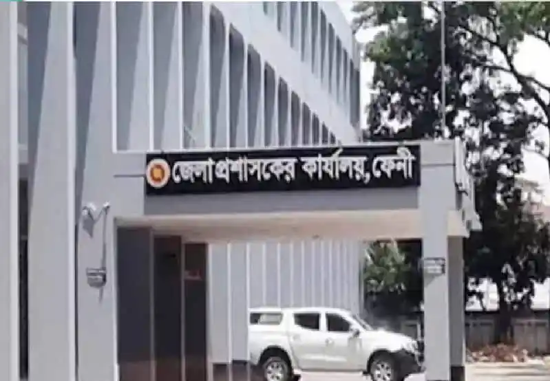 সন্ধ্যার পর শিক্ষার্থীদের বাইরে ঘোরাফেরায় নিষেধাজ্ঞা