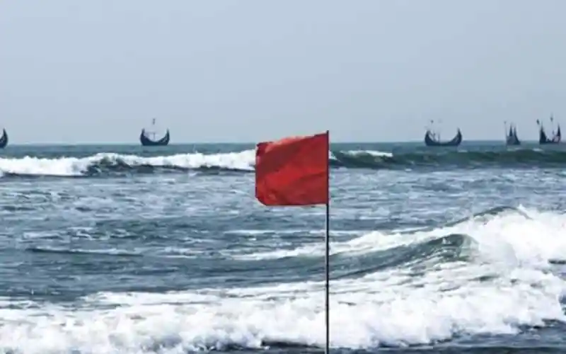 বঙ্গোপসাগরে লঘুচাপের কারণে সমুদ্রবন্দরগুলোতে ৩ নম্বর সতর্ক সংকেত. Channel i News - চ্যানেল আই নিউজ
