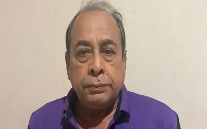 Mojafor Hossain in a purple shirt during court appearance. Channel i News - চ্যানেল আই নিউজ