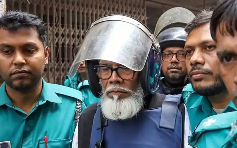 Salman F Rahman arrives at court amid security personnel and media. Channel i News - চ্যানেল আই নিউজ