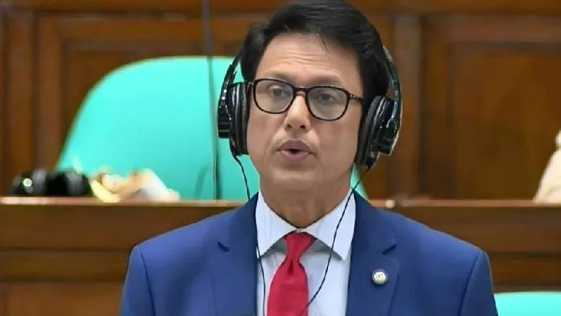 সড়ক ছেড়ে পড়ার টেবিলে ফিরে যাওয়ার আহ্বান শিক্ষামন্ত্রীর
