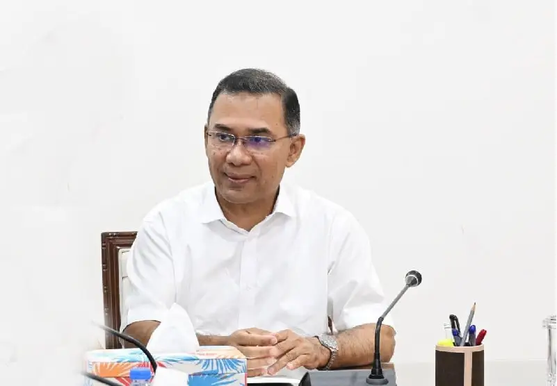 প্রধানমন্ত্রী গুলশান লেকের পরিবেশ রক্ষার নির্দেশ দেন. Channel i News - চ্যানেল আই নিউজ