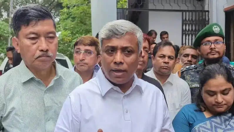 সরকারি কর্মকর্তাদের সঙ্গে বন্যা ক্ষতিগ্রস্ত মানুষের সাক্ষাৎ. Channel i News - চ্যানেল আই নিউজ