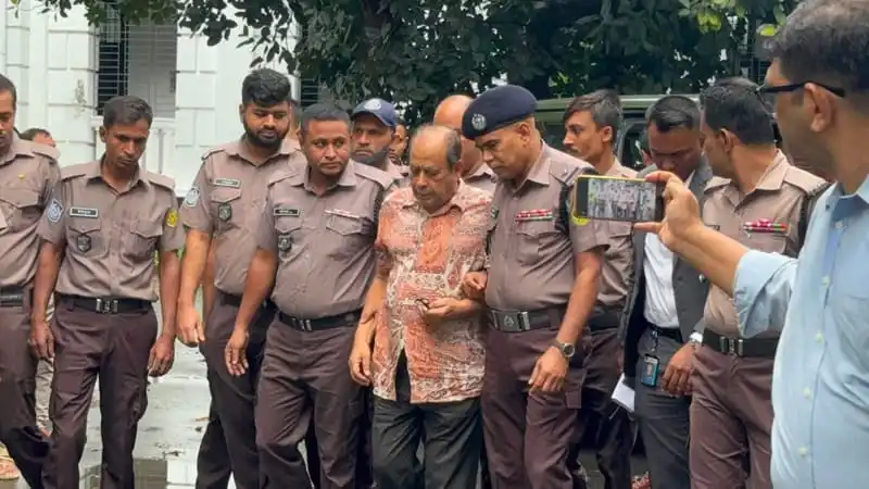 জিয়াউর রহমান হত্যা মামলার আসামি মোজাফফর ট্রাইব্যুনালে উপস্থিত. Channel i News - চ্যানেল আই নিউজ