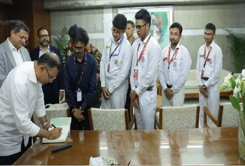 বাংলাদেশের প্রতিনিধিরা রোবোসাব-২০২৬ প্রতিযোগিতায় অংশগ্রহণের জন্য প্রস্তুত. Channel i News - চ্যানেল আই নিউজ