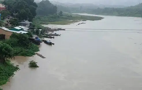 খাগড়াছড়িতে বন্যার পানিতে প্লাবিত এলাকা ও নৌকা. Channel i News - চ্যানেল আই নিউজ