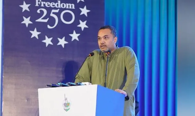 মাহদী আমিন বাংলাদেশে বিনিয়োগ বাড়ানোর আহ্বান জানাচ্ছেন. Channel i News - চ্যানেল আই নিউজ