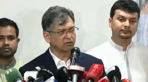 স্বরাষ্ট্রমন্ত্রীর সংবাদ সম্মেলনে সাংবাদিকদের প্রশ্নের উত্তর দিচ্ছেন. Channel i News - চ্যানেল আই নিউজ