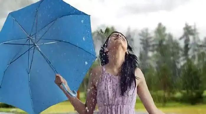 বৃষ্টির দিনে চুলের যত্নে প্রয়োজনীয় বিষয়গুলো মনে রাখা জরুরি।. Channel i News - চ্যানেল আই নিউজ