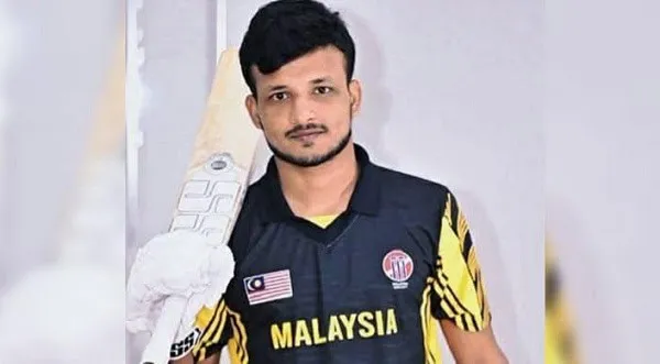 মালয়েশিয়া জার্সি পরা বাংলাদেশি ক্রিকেটার সাকিবের ছবি. Channel i News - চ্যানেল আই নিউজ