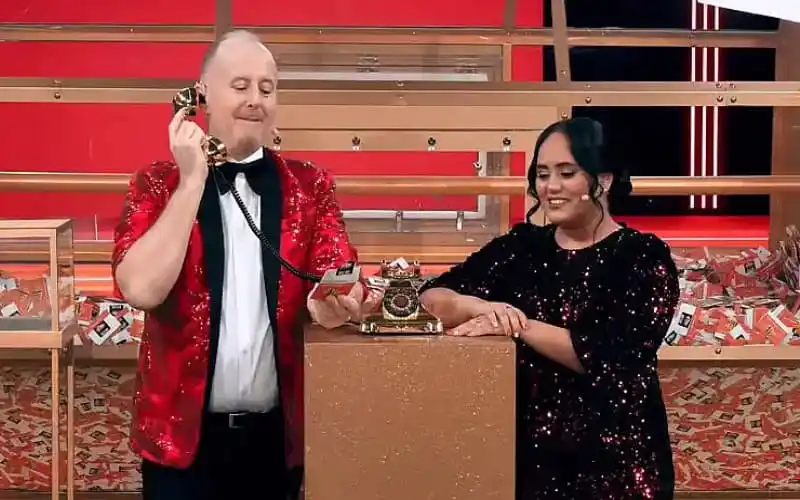 বাংলাদেশি প্রবাসী আরব আমিরাতে বিগ টিকিটে ১ লাখ দিরহাম জিতেছেন. Channel i News - চ্যানেল আই নিউজ