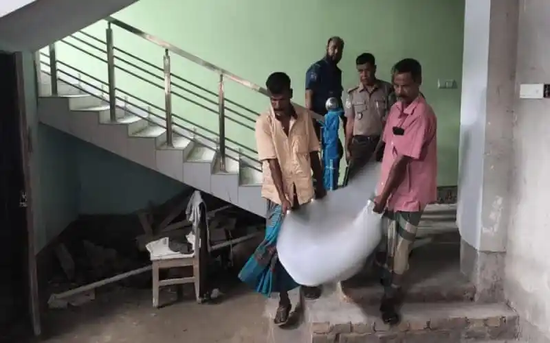 গৃহবধূর মরদেহ উদ্ধার, তালাবদ্ধ ফ্ল্যাটের ভিতরে. Channel i News - চ্যানেল আই নিউজ