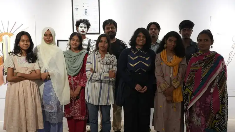 শিল্প, বিজ্ঞান ও প্রযুক্তির মেলবন্ধনে ‘এমব্রায়োনিক শিফটস’ প্রদর্শনীতে অংশগ্রহণকারী শিল্পীরা. Channel i News - চ্যানেল আই নিউজ