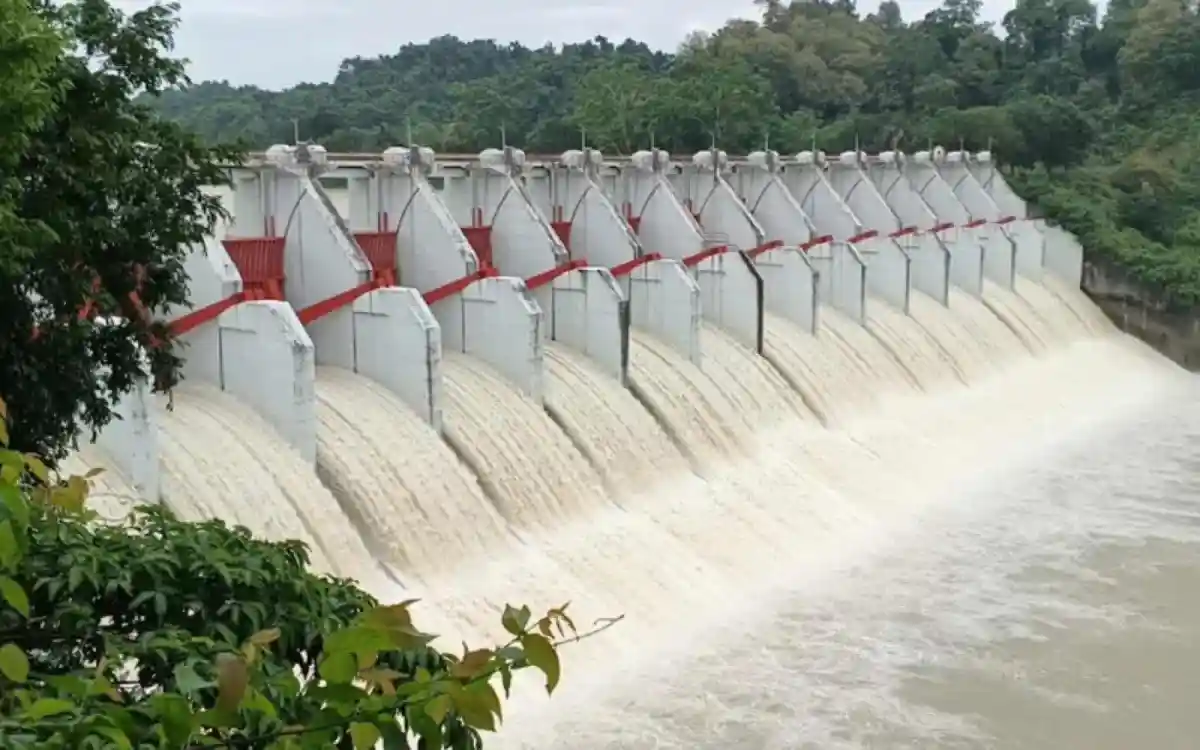 দ্বিতীয় দফায় খুলে দেওয়া হয়েছে কাপ্তাই বাঁধের ১৬ জলকপাট