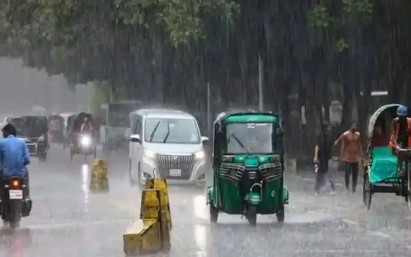 ঢাকাসহ বিভিন্ন অঞ্চলে ঝড়-বৃষ্টির দৃশ্য, জলাবদ্ধতা ও যানবাহন চলাচল. Channel i News - চ্যানেল আই নিউজ