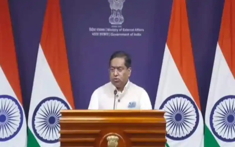 ভারতের রণধীর জয়সওয়াল বাংলাদেশের সঙ্গে সম্পর্কের গুরুত্বের ওপর বক্তৃতা দেন।. Channel i News - চ্যানেল আই নিউজ