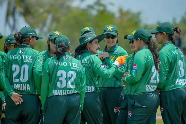 পাকিস্তান নারী ক্রিকেট দল মাঠে প্রস্তুতি নিচ্ছে।. Channel i News - চ্যানেল আই নিউজ