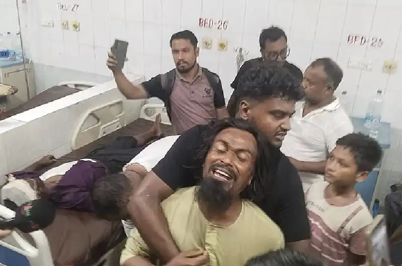 দুর্ঘটনায় মা-বাবা-বোন হারাল দুই শিশু, মৃত্যুর খবর এখনো জানে না তারা