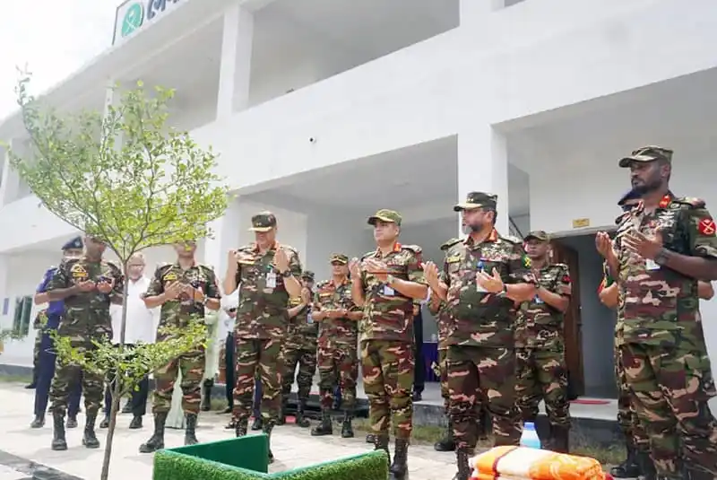 সেনা শিক্ষাপ্রতিষ্ঠানের উদ্বোধন অনুষ্ঠানে সেনা সদস্যরা উপস্থিত. Channel i News - চ্যানেল আই নিউজ