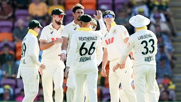 বাংলাদেশ ক্রিকেট দলের খেলোয়াড়রা মাঠে একত্রিত, উল্লাসে ভরা. Channel i News - চ্যানেল আই নিউজ
