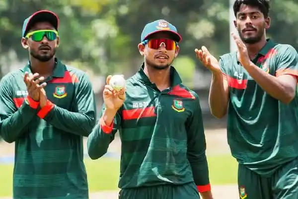 বাংলাদেশ ক্রিকেটাররা মাঠে প্রস্তুত, একত্রে প্রস্তুতি নিচ্ছেন. Channel i News - চ্যানেল আই নিউজ