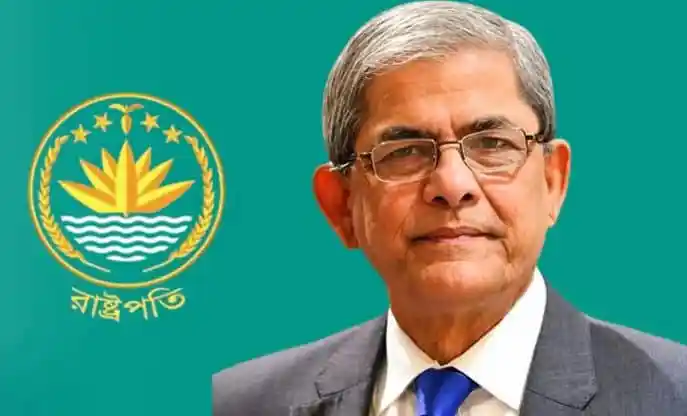 রাষ্ট্রপতির ছবি, তিনি গম্ভীর ও শান্ত মুখাবয়ব ধারণ করেছেন. Channel i News - চ্যানেল আই নিউজ