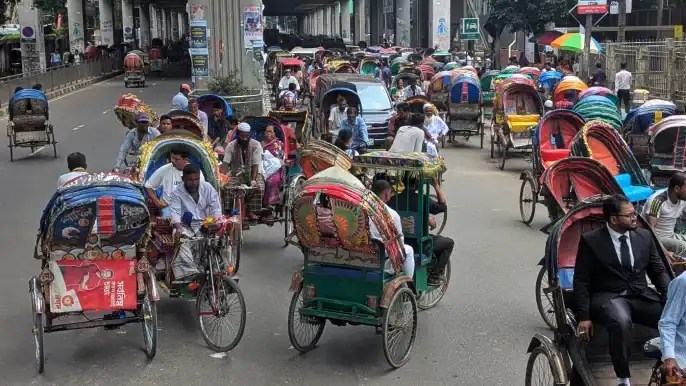 টুঙ্গিপাড়ায় রিকশা ও অটোরিকশা চলাচল, নিরাপত্তা জোরদার. Channel i News - চ্যানেল আই নিউজ