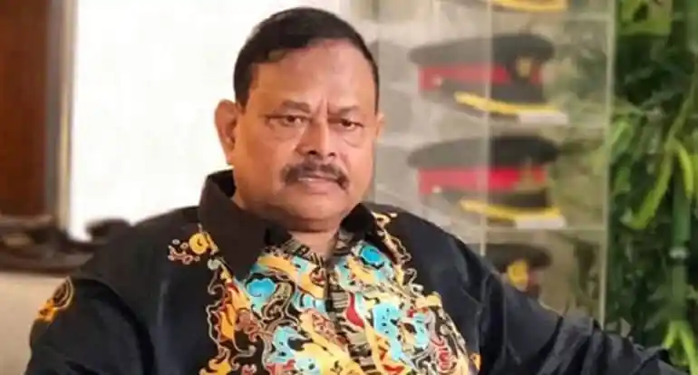পলাতক সাবেক সেনাপ্রধান আজিজের ছবি, বাংলাদেশি সংবাদ portal. Channel i News - চ্যানেল আই নিউজ