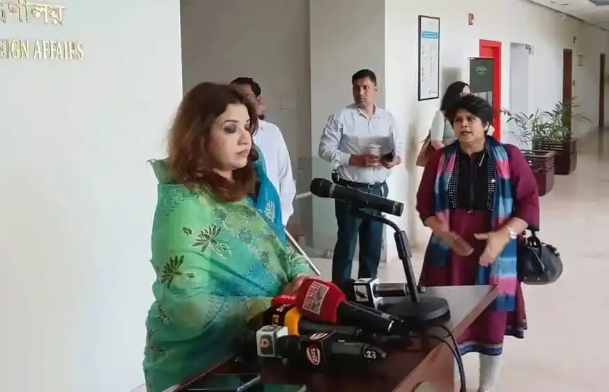 চ্যানেল আই অনলাইন প্রতিনিধিরা সংবাদ সম্মেলনে অংশগ্রহণ করছেন. Channel i News - চ্যানেল আই নিউজ