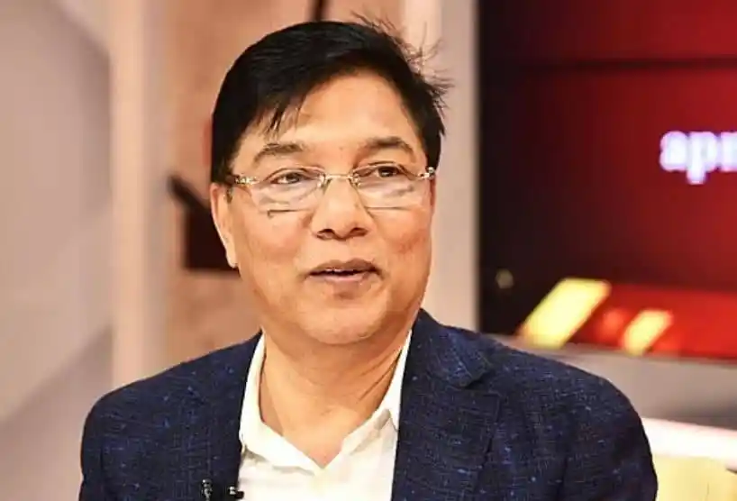 বাংলাদেশের একজন রাজনীতিবিদ, পর্দার বাইরে আলোচনায়. Channel i News - চ্যানেল আই নিউজ