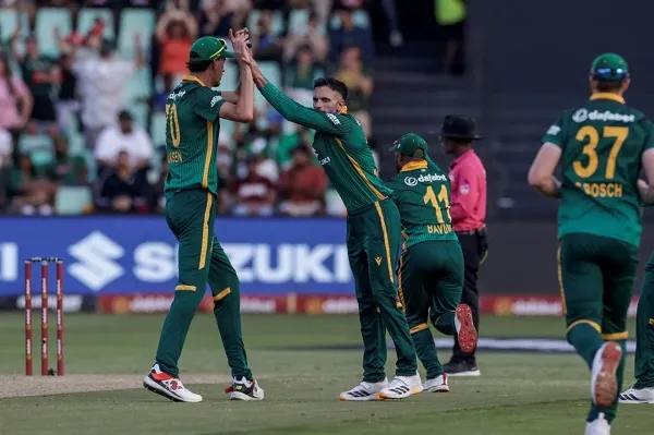 ভালো শুরুর পরও সাউথ আফ্রিকার বিপক্ষে হারল অস্ট্রেলিয়া