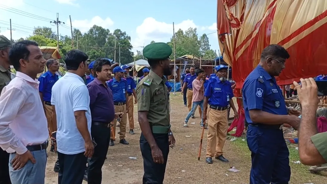 বৃক্ষ মেলার আড়ালে অশ্লীলতার অভিযোগ, কিশোরগঞ্জে মেলা গুঁড়িয়ে দিল প্রশাসন