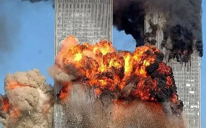 টুইন টাওয়ার হামলার ২৫ বছর