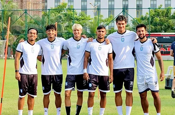 ফারহান-সুকিরা প্রথমবার জাতীয় দলে, আসিয়ান কাপে জায়গা পেলেন যারা