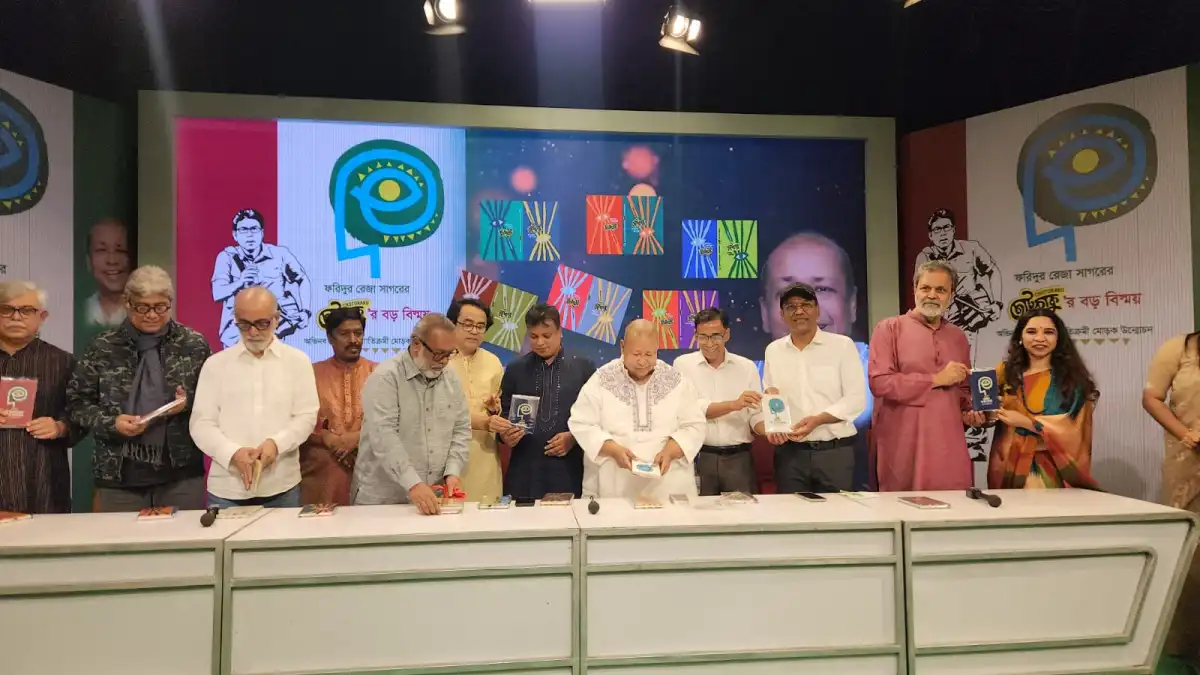 ‘ছোটকাকু’কে প্রজন্ম থেকে প্রজন্মে ছড়িয়ে দেওয়ার আহ্বান