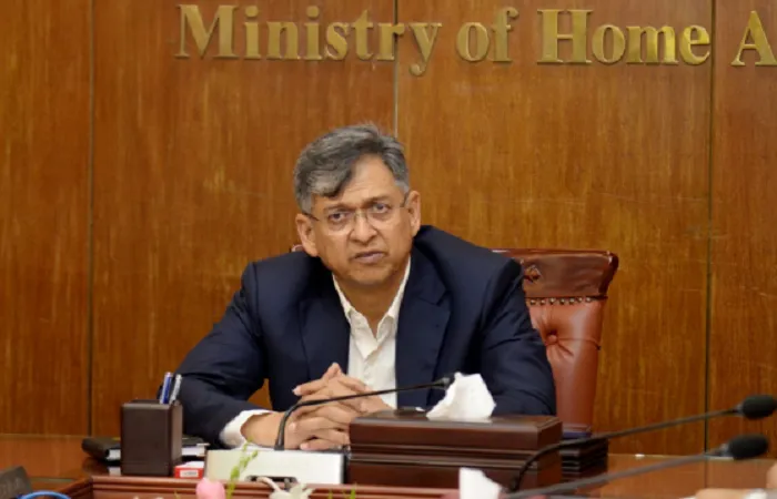 তত্ত্বাবধায়ক সরকার গঠন পার্লামেন্টের ওপর ছেড়ে দেওয়া হচ্ছে: স্বরাষ্ট্রমন্ত্রী