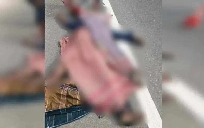এক্সপ্রেসওয়েতে পড়ে ছিল মুখে টেপ মারা মরদেহ