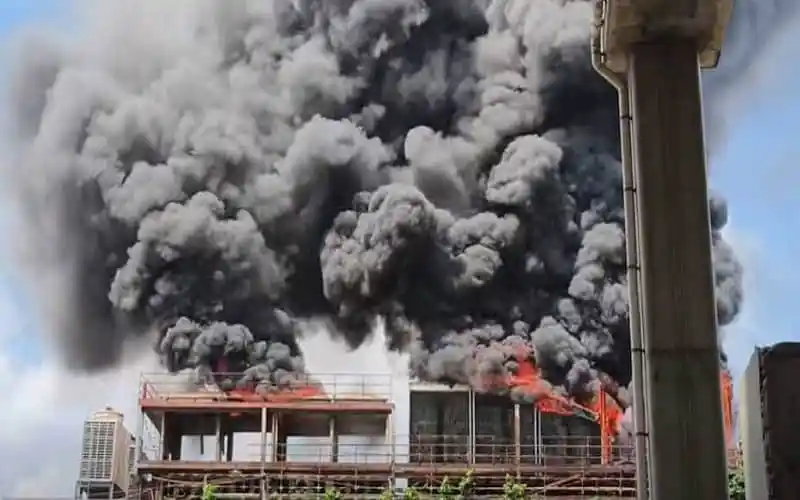 মহাখালীতে ভবনের আগুন নিয়ন্ত্রণে