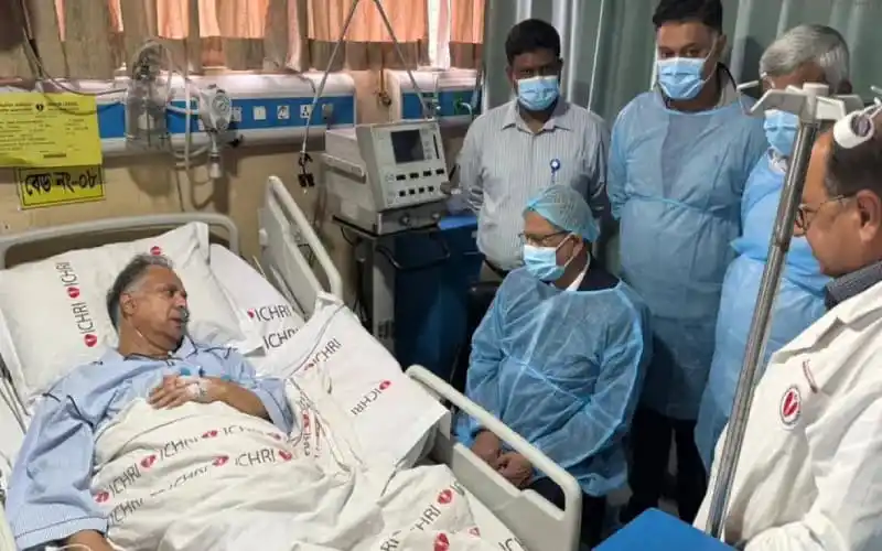 বিদ্যুৎমন্ত্রীকে দেখতে ইব্রাহিম কার্ডিয়াকে রাষ্ট্রপতি
