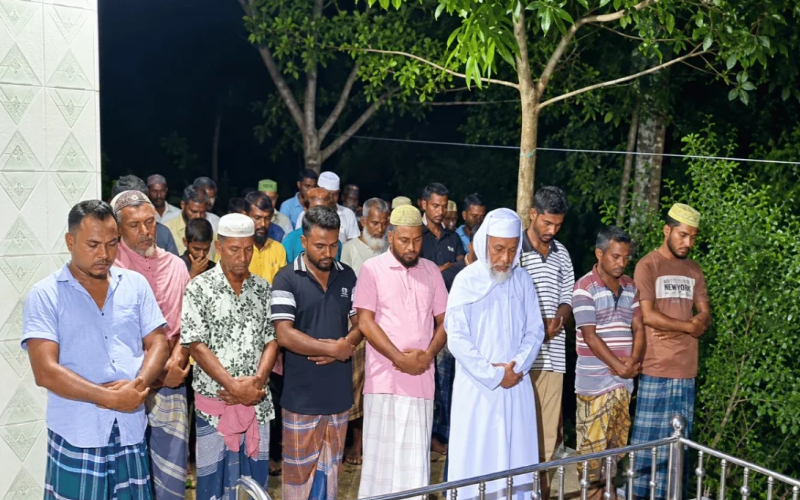 মধ্যরাতে সংসদ সদস্য গাজী নজরুলের দ্বিতীয় স্ত্রী’র দাফন