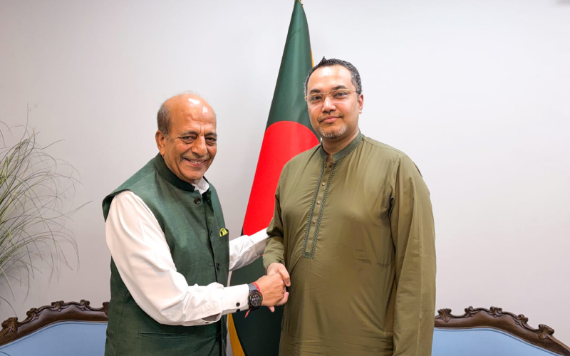 পলাতক ফ্যাসিবাদীরা যাতে অস্থিতিশীলতা সৃষ্টি করতে না পারে: ভারতীয় হাইকমিশনারকে মাহদী আমিন