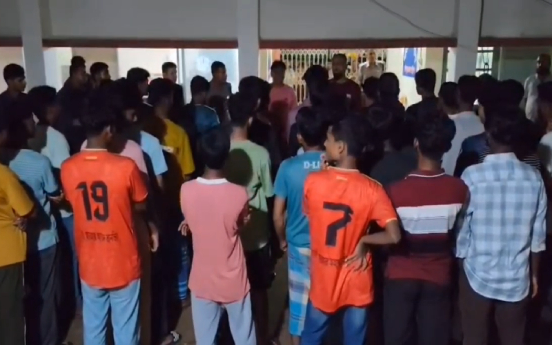 চাঁদপুরে কিশোর গ্যাংবিরোধী অভিযানে আটক ৩৭০