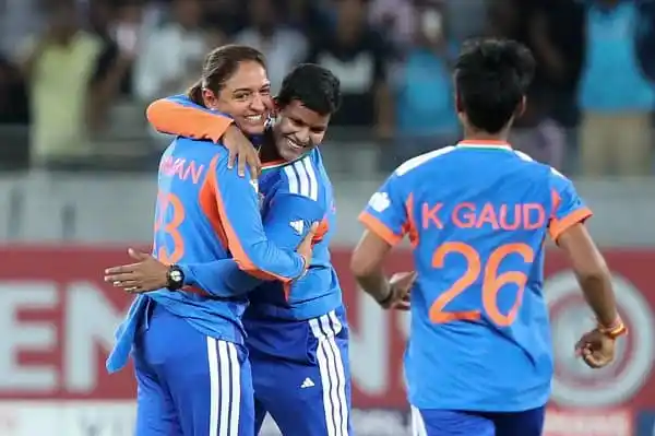 পাকিস্তানকে ৫৫ রানে অলআউট করে দিলো ভারত