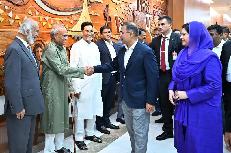জাতিসংঘ অধিবেশনে যোগ দিতে নিউইয়র্কের পথে প্রধানমন্ত্রী তারেক রহমান