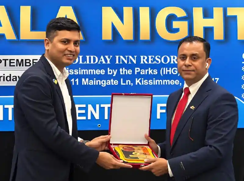 সাংবাদিকতায় বিশেষ অবদানের জন্য মাইনুল ইসলামকে ফোবানার সম্মাননা